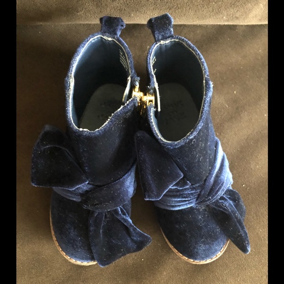 Janie & Jack Velvet Bow Bootie in sapphire blue - Picture 8 of 9